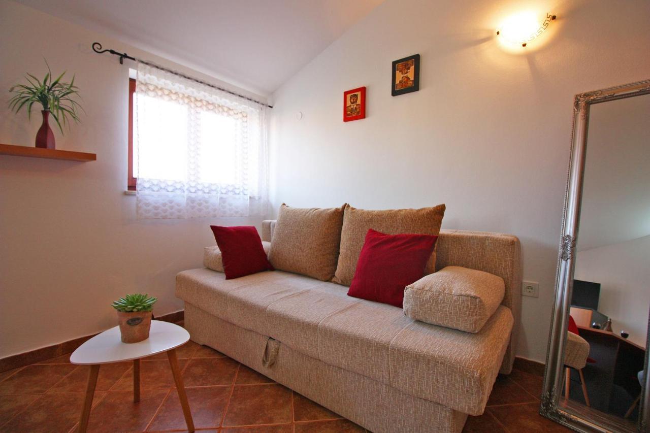 Brijunisol - 3 Apartments Top Position Near The Beautiful Beach Fažana Buitenkant foto