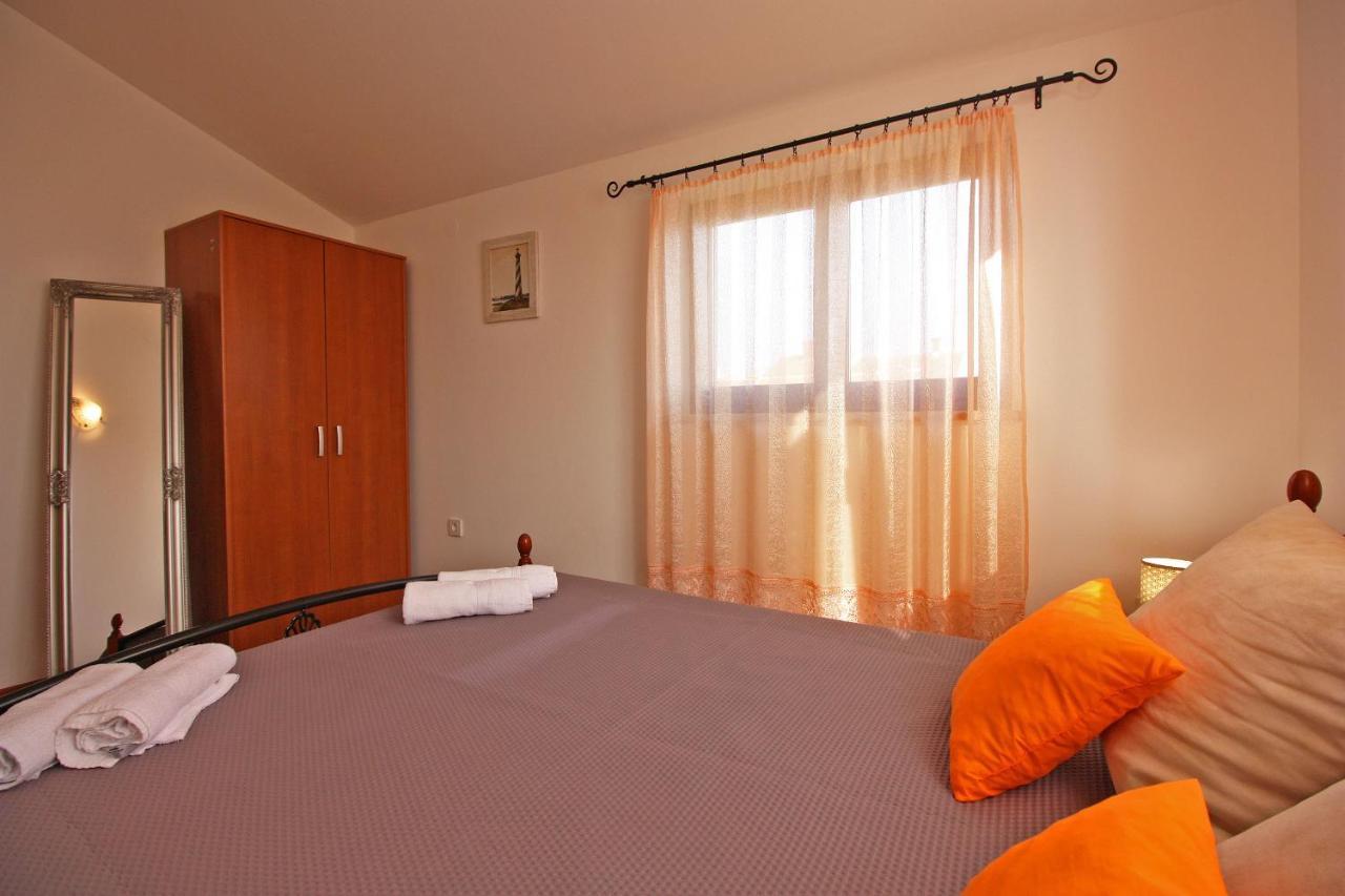 Brijunisol - 3 Apartments Top Position Near The Beautiful Beach Fažana Buitenkant foto