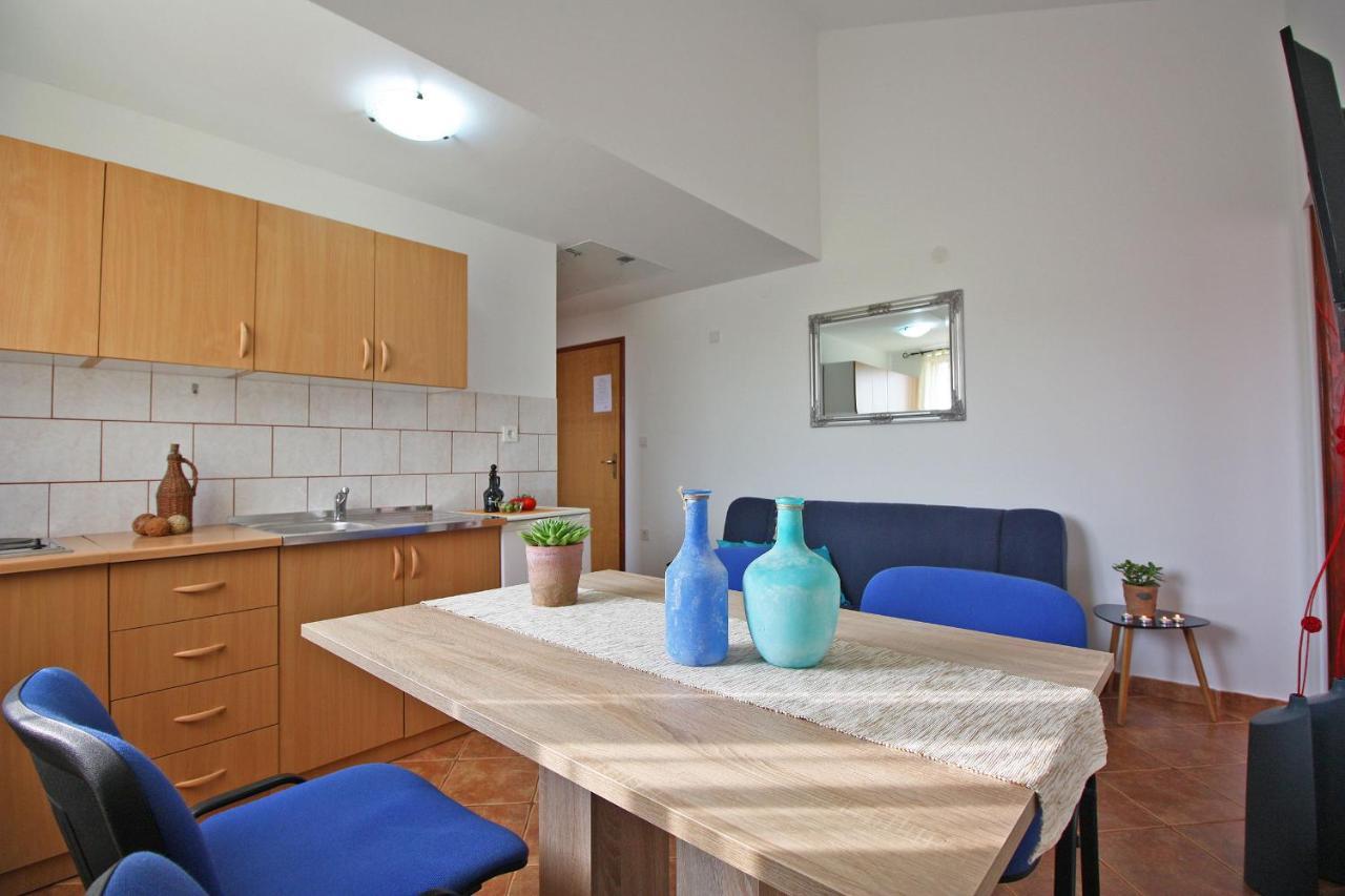 Brijunisol - 3 Apartments Top Position Near The Beautiful Beach Fažana Buitenkant foto