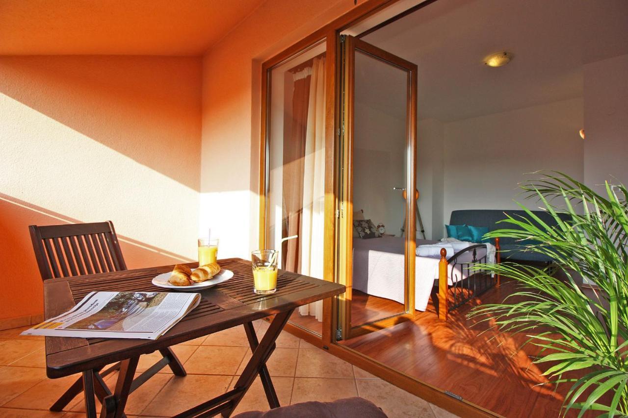 Brijunisol - 3 Apartments Top Position Near The Beautiful Beach Fažana Buitenkant foto