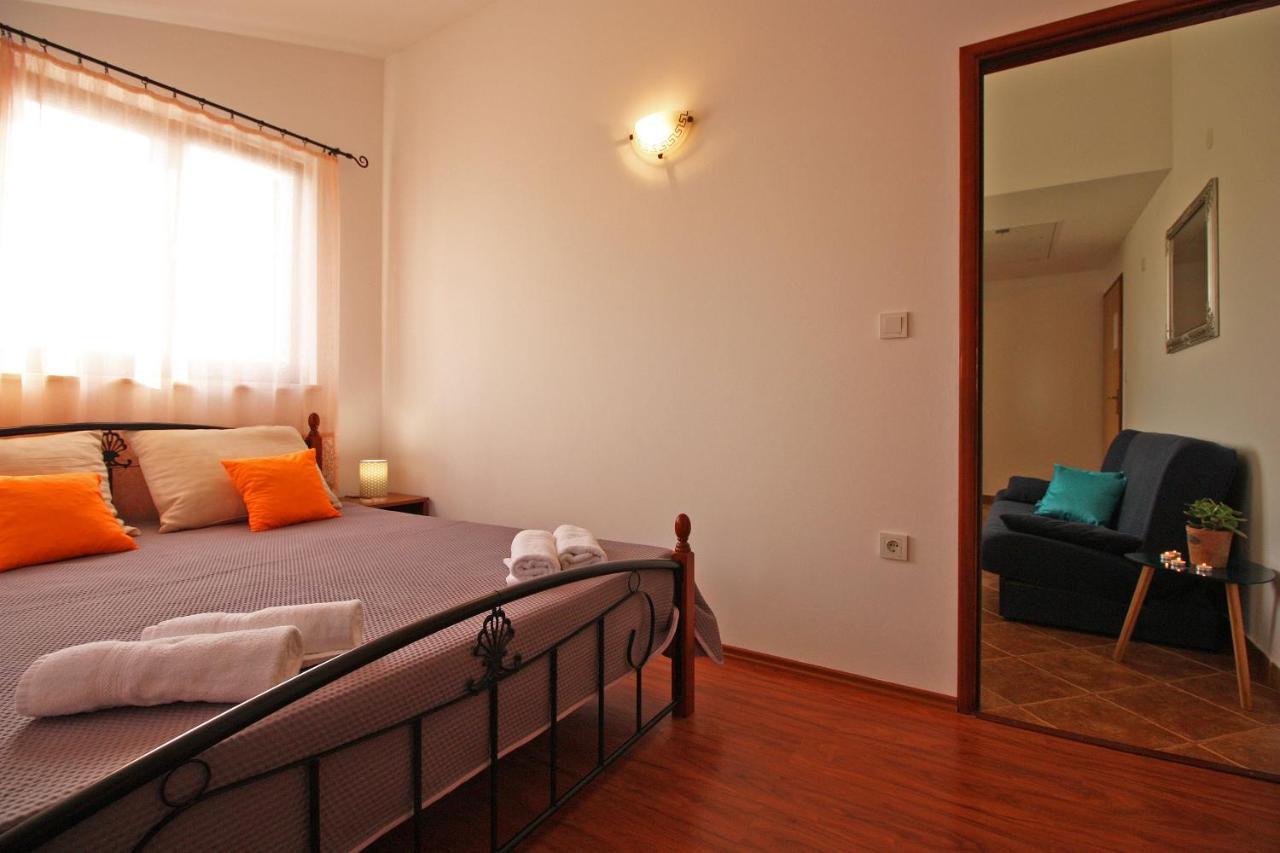 Brijunisol - 3 Apartments Top Position Near The Beautiful Beach Fažana Buitenkant foto